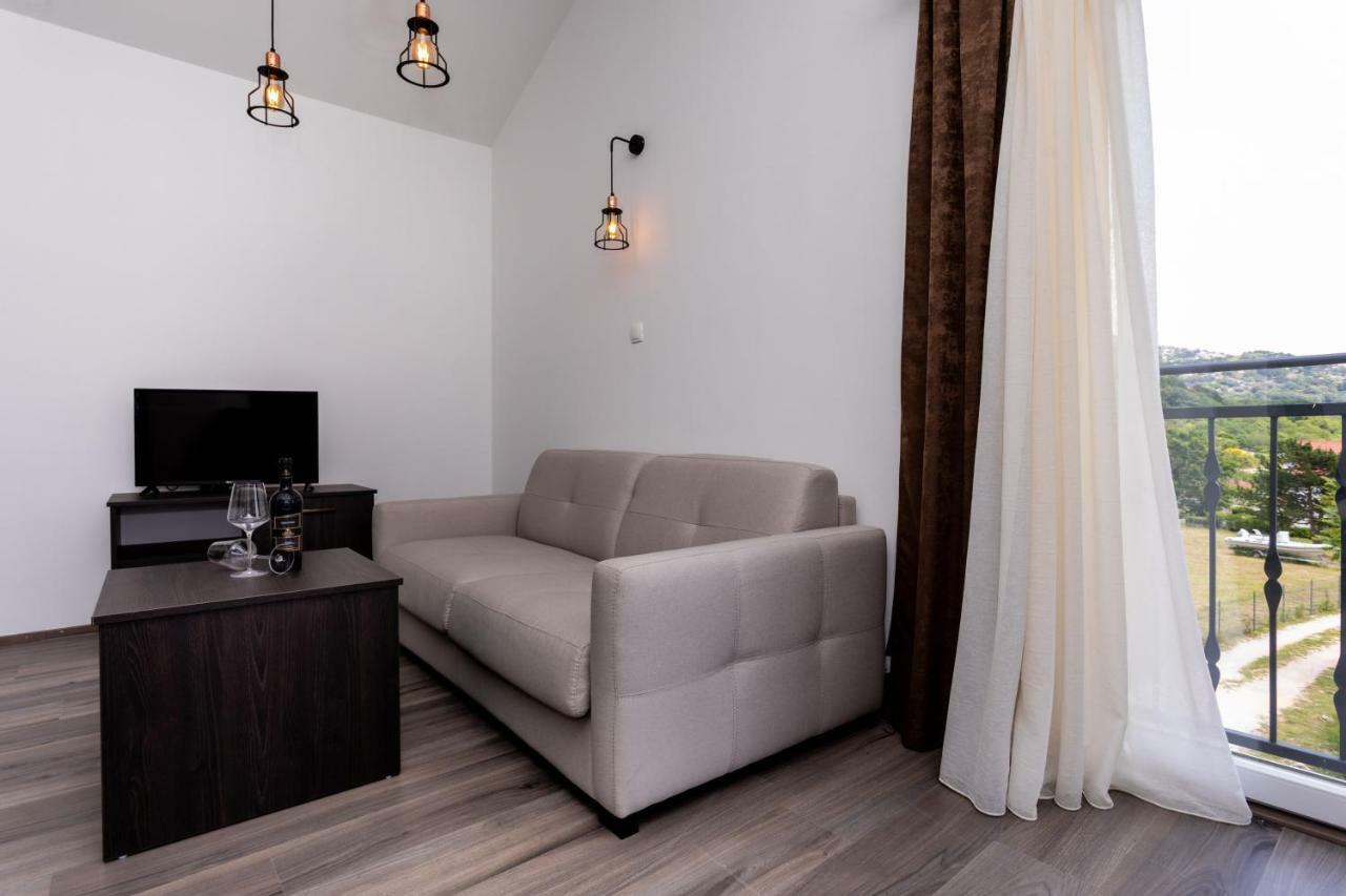 Bed & Breakfast Dosen III Baska  Exterior photo