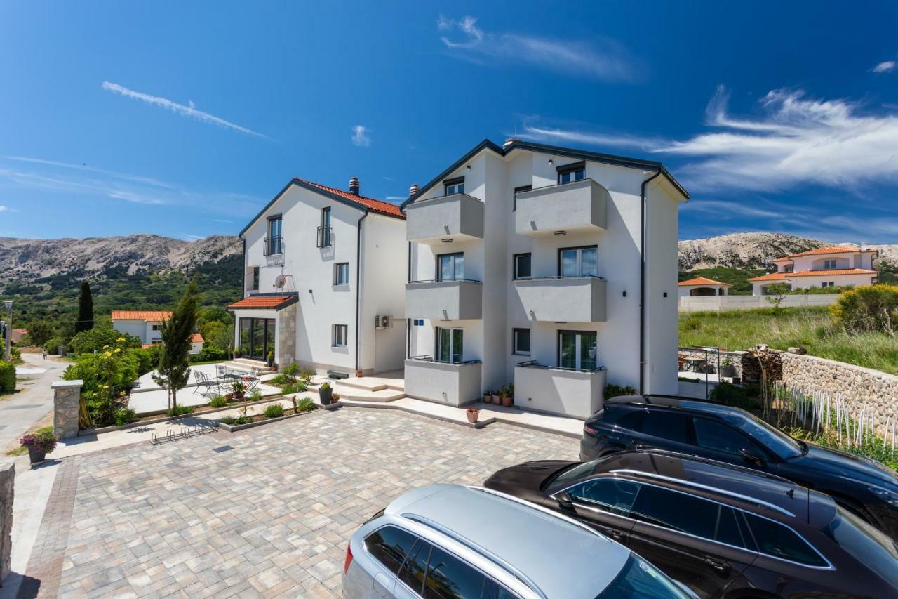 Bed & Breakfast Dosen III Baska  Exterior photo